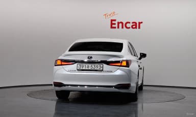 ES300h 7th Generation