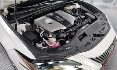 ES300h 7th Generation