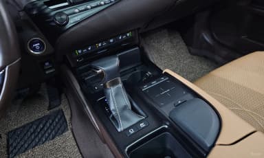 ES300h 7th Generation