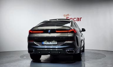 X6 (G06)