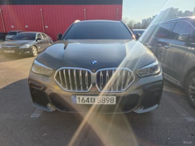 X6 (G06)