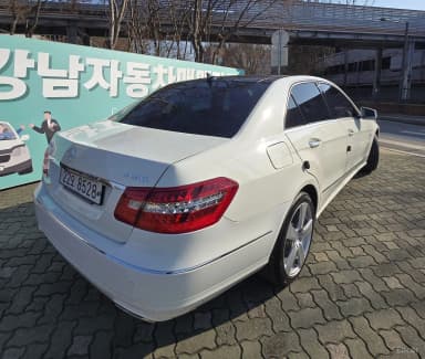 E-Class W212