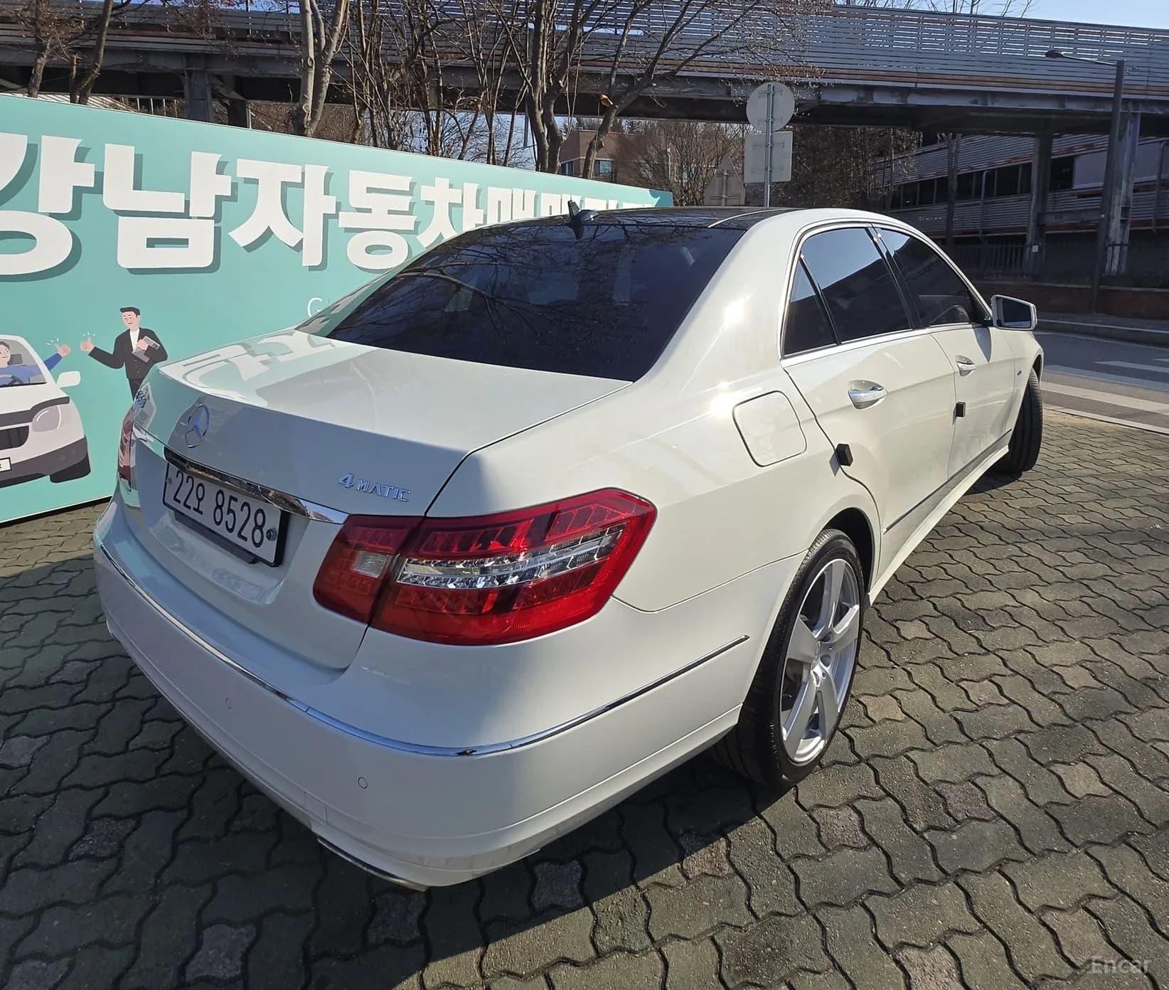 E-Class W212