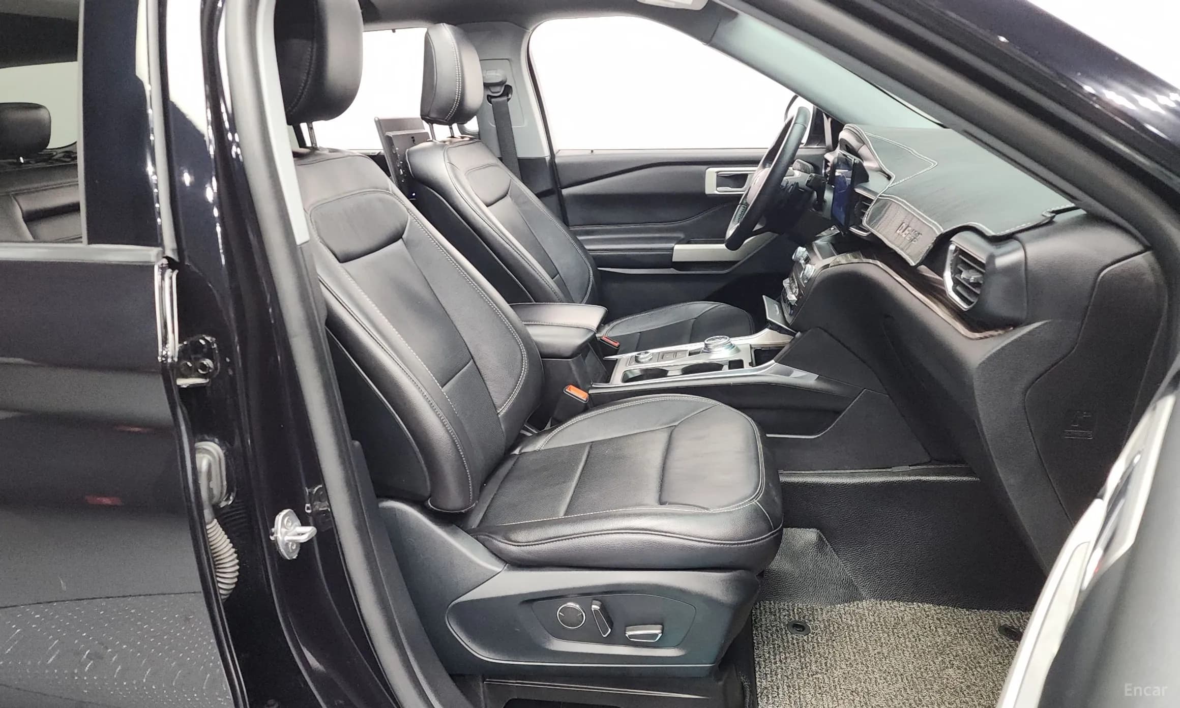 Explorer 6th Generation