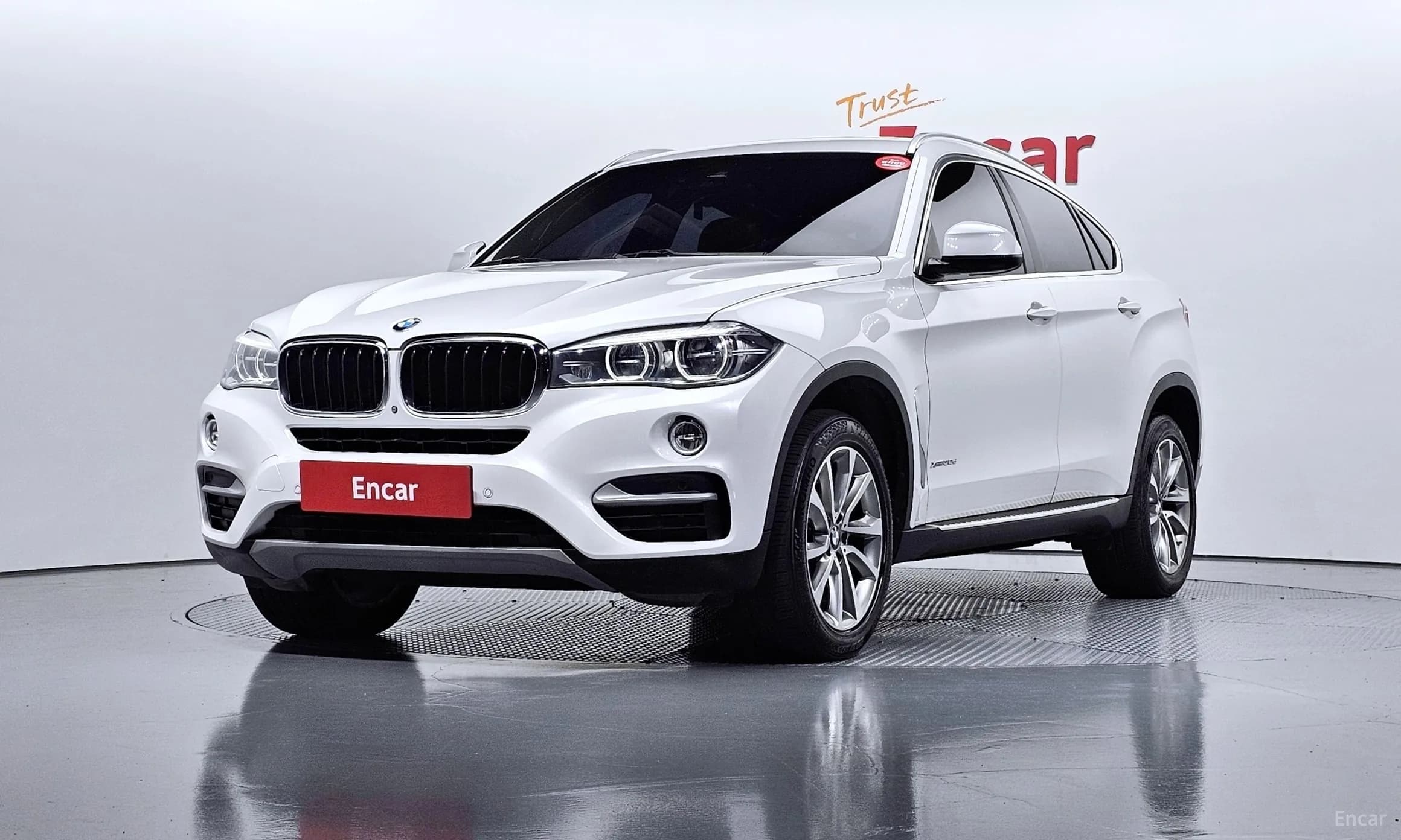 X6 (F16)