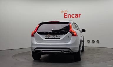 V60 Cross Country