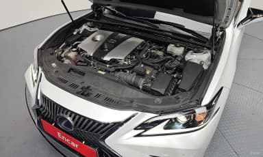 ES300h 7th Generation