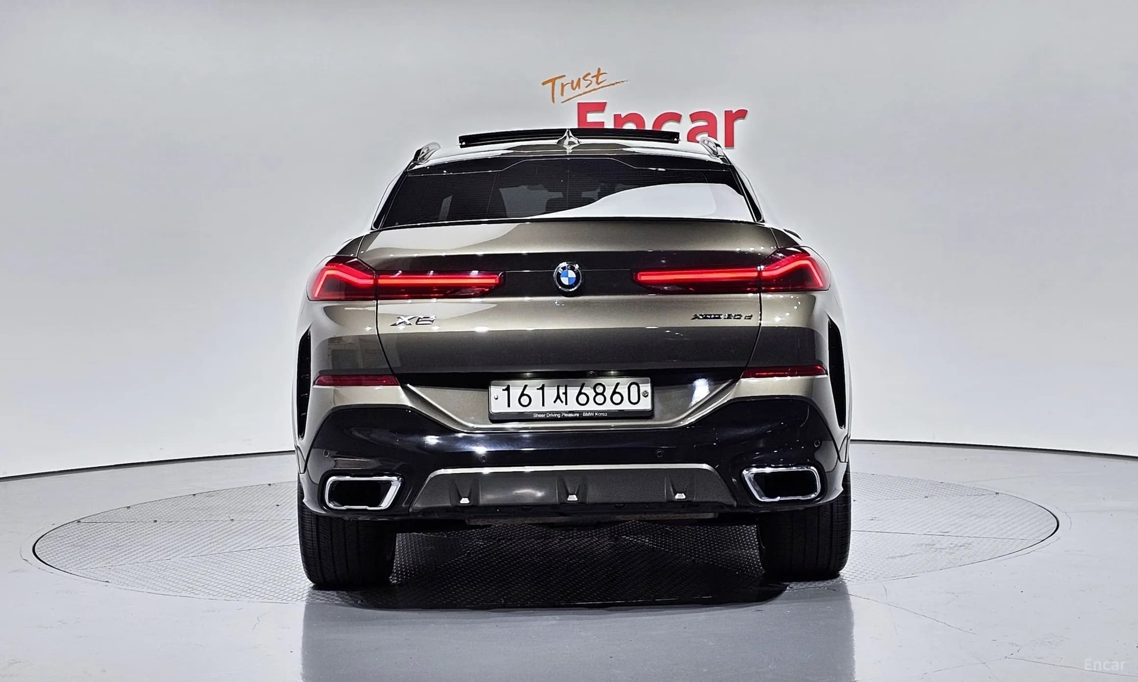 X6 (G06)