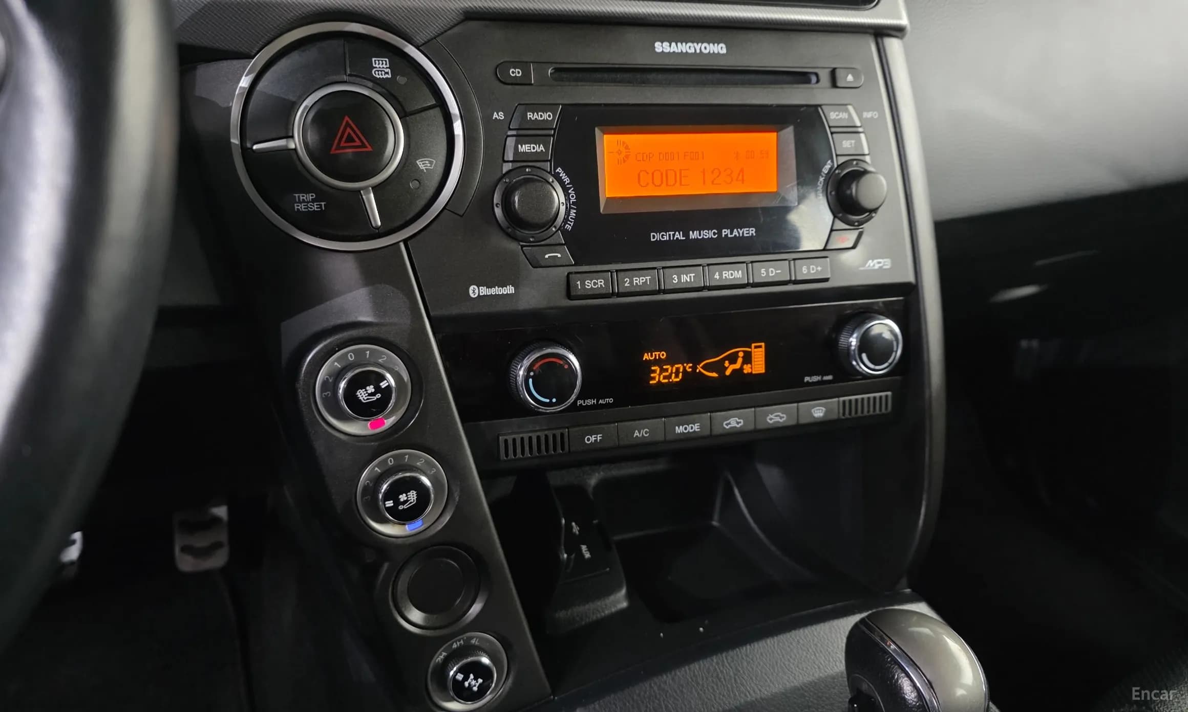 Korando Sports