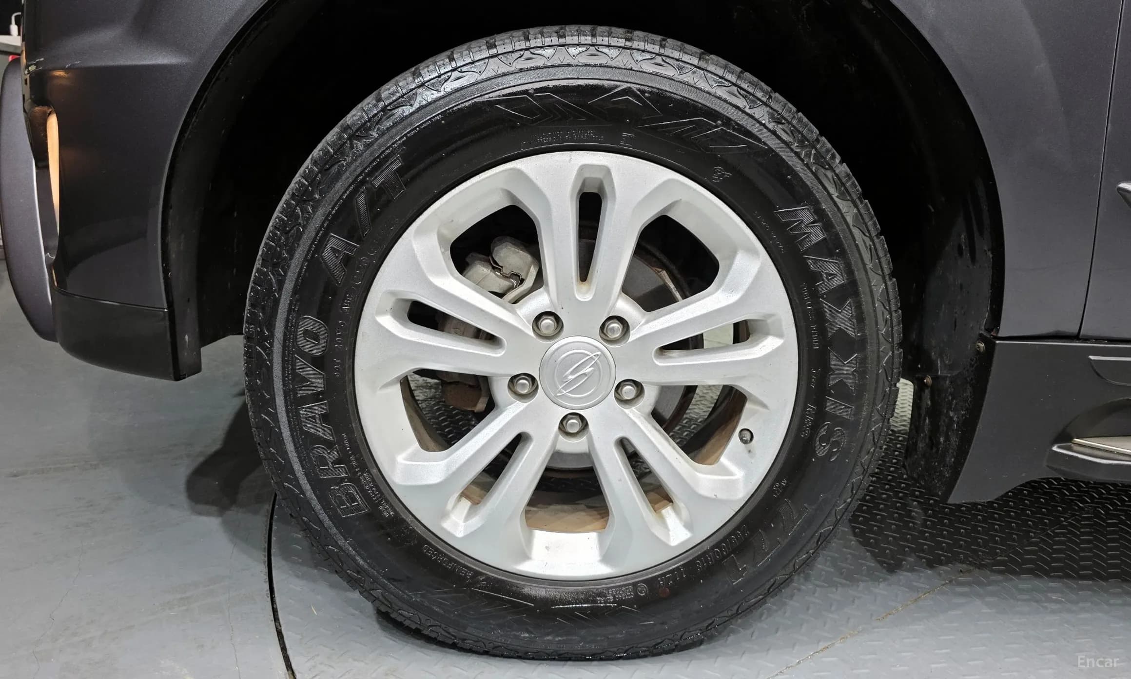 Korando Sports