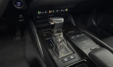 ES300h 7th Generation