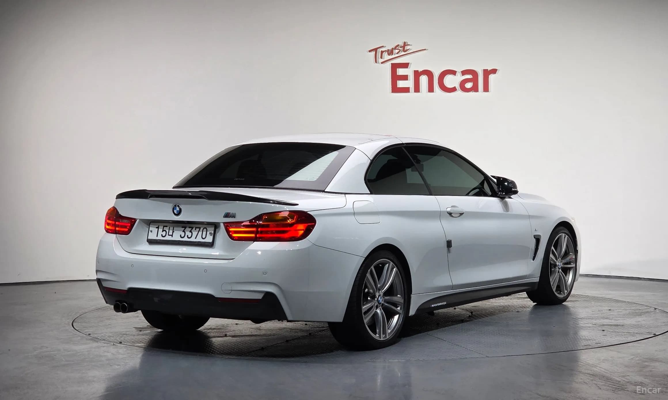 Series 4 (F32)