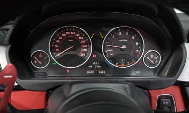 Series 4 (F32)