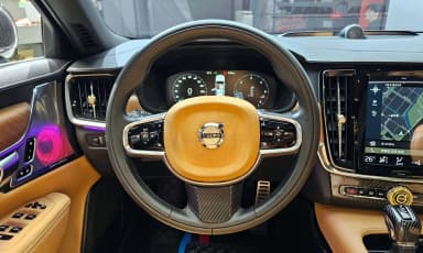 S90