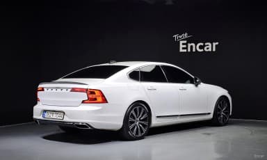 S90