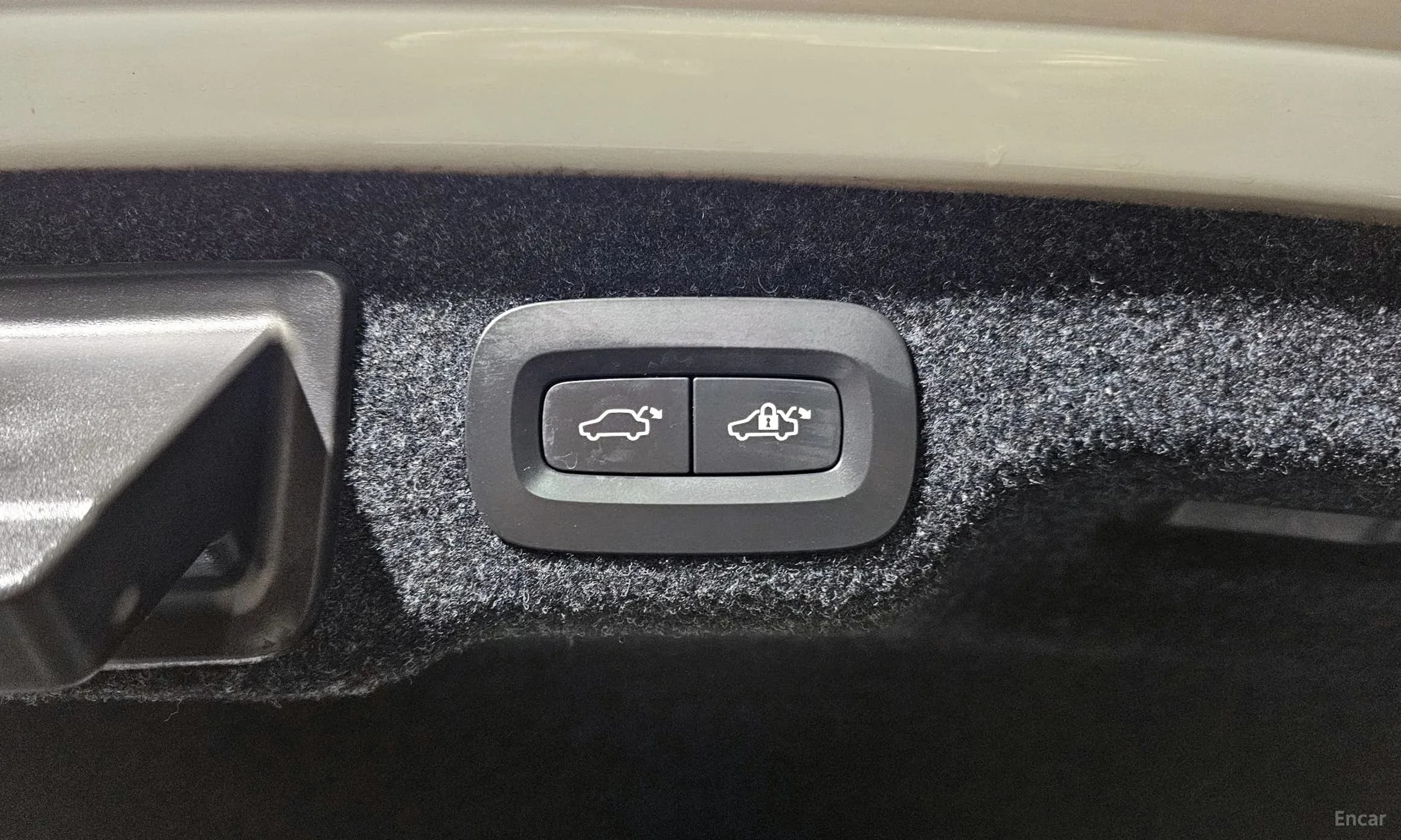 S90