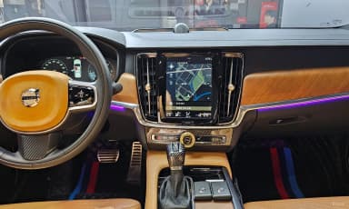 S90