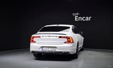 S90