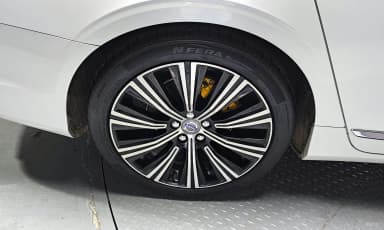 S90