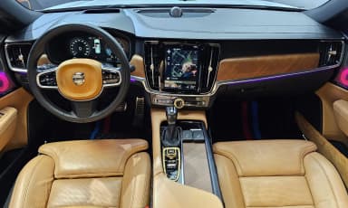 S90