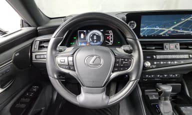 ES300h 7th Generation