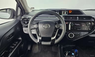 Prius C