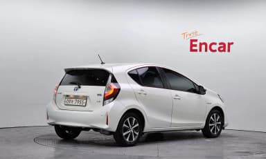 Prius C