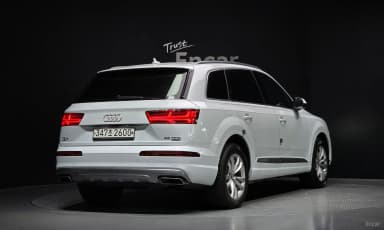 Q7 (4M)