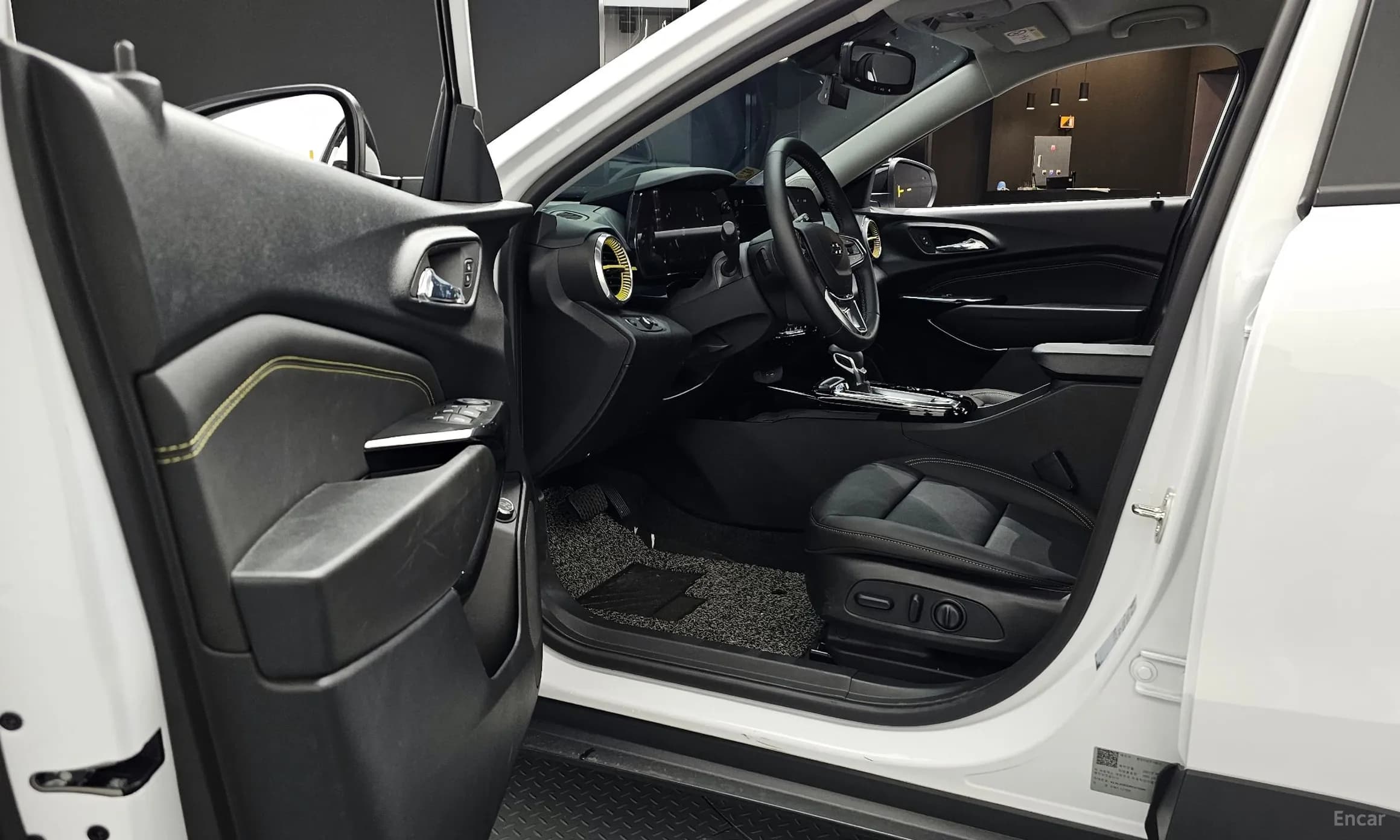 Trax Crossover