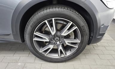 V90 Cross Country
