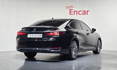 ES300h 7th Generation