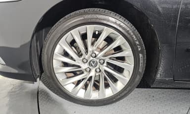 ES300h 7th Generation