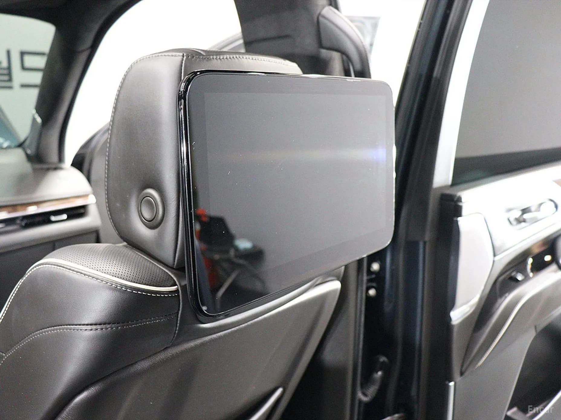 Escalade 5th Generation