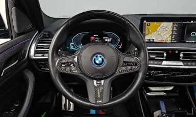 iX3