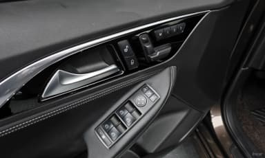 Q30