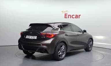 Q30