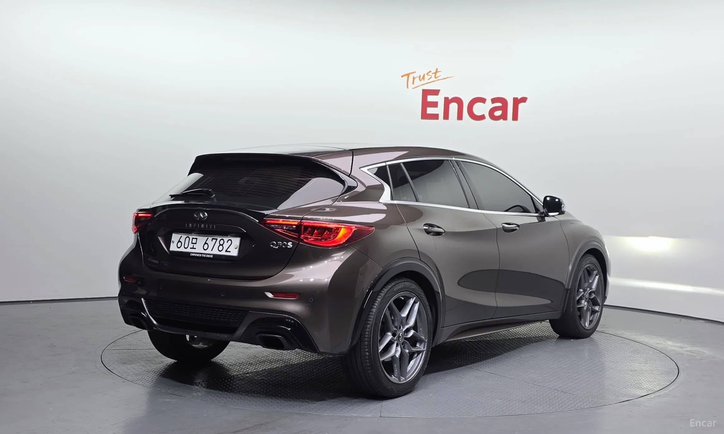 Q30