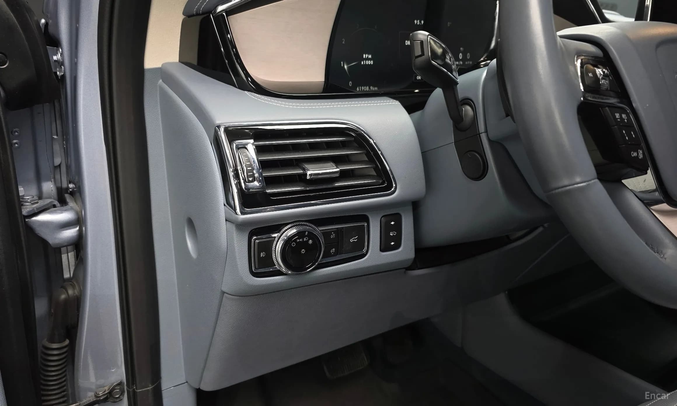 Navigator 4th generation