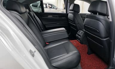 7 Series (F01)