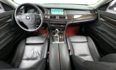 7 Series (F01)