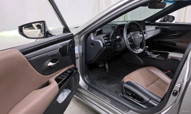 ES300h 7th Generation