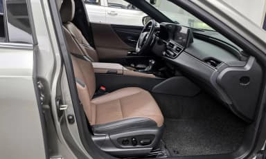 ES300h 7th Generation