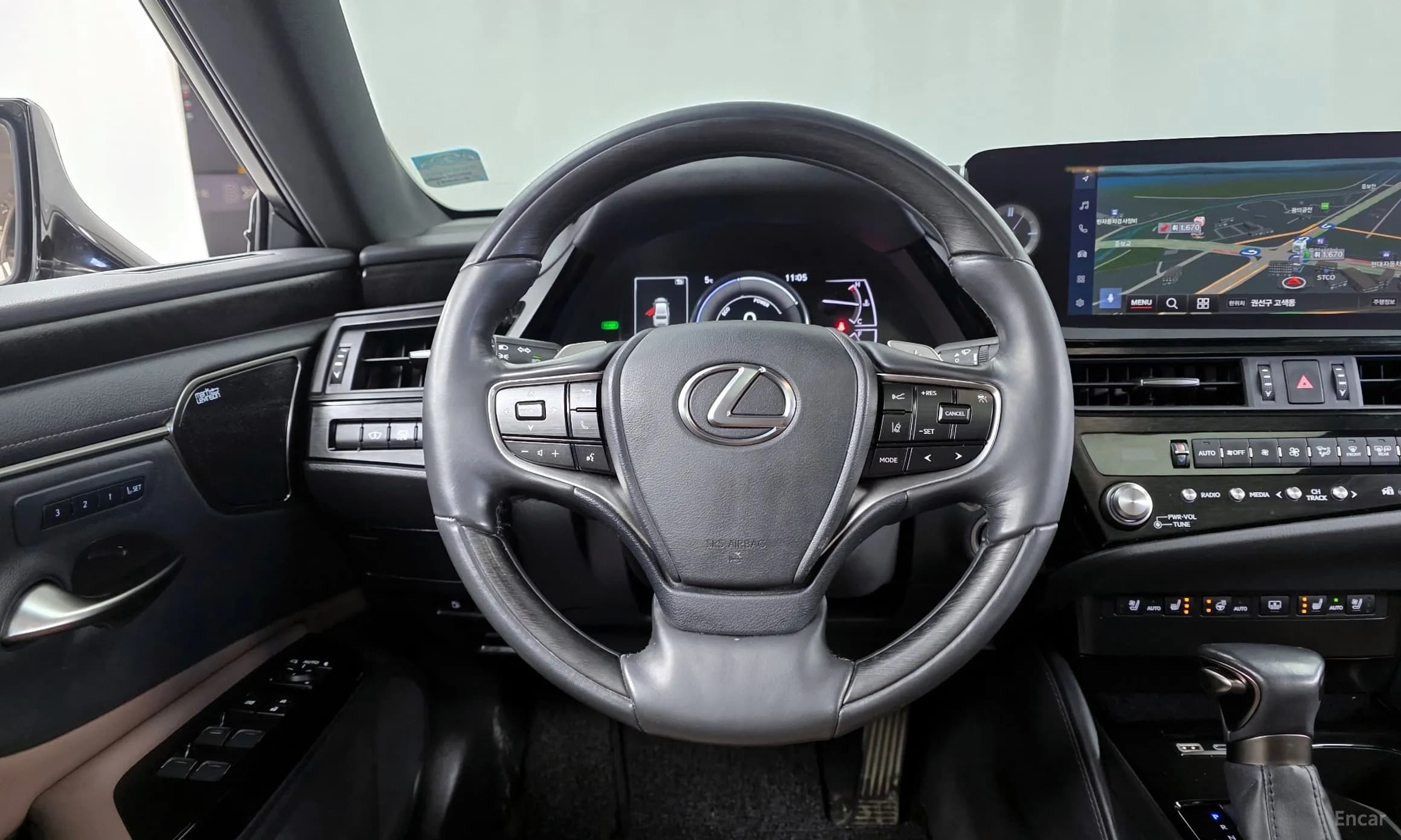 ES300h 7th Generation