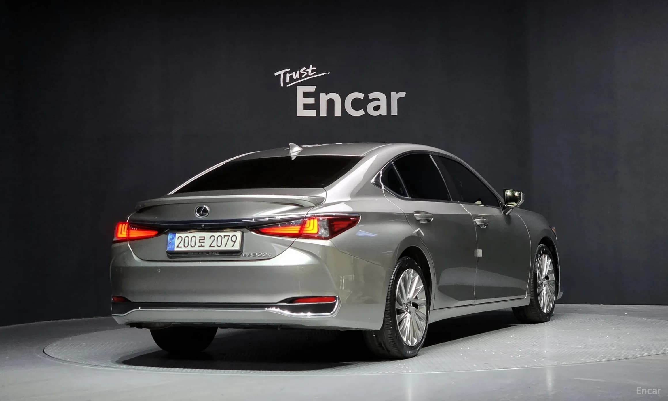 ES300h 7th Generation