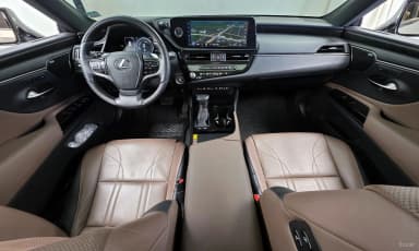 ES300h 7th Generation