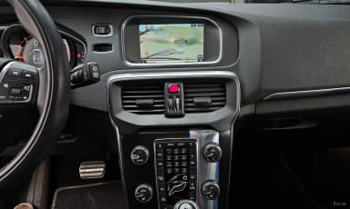 V40