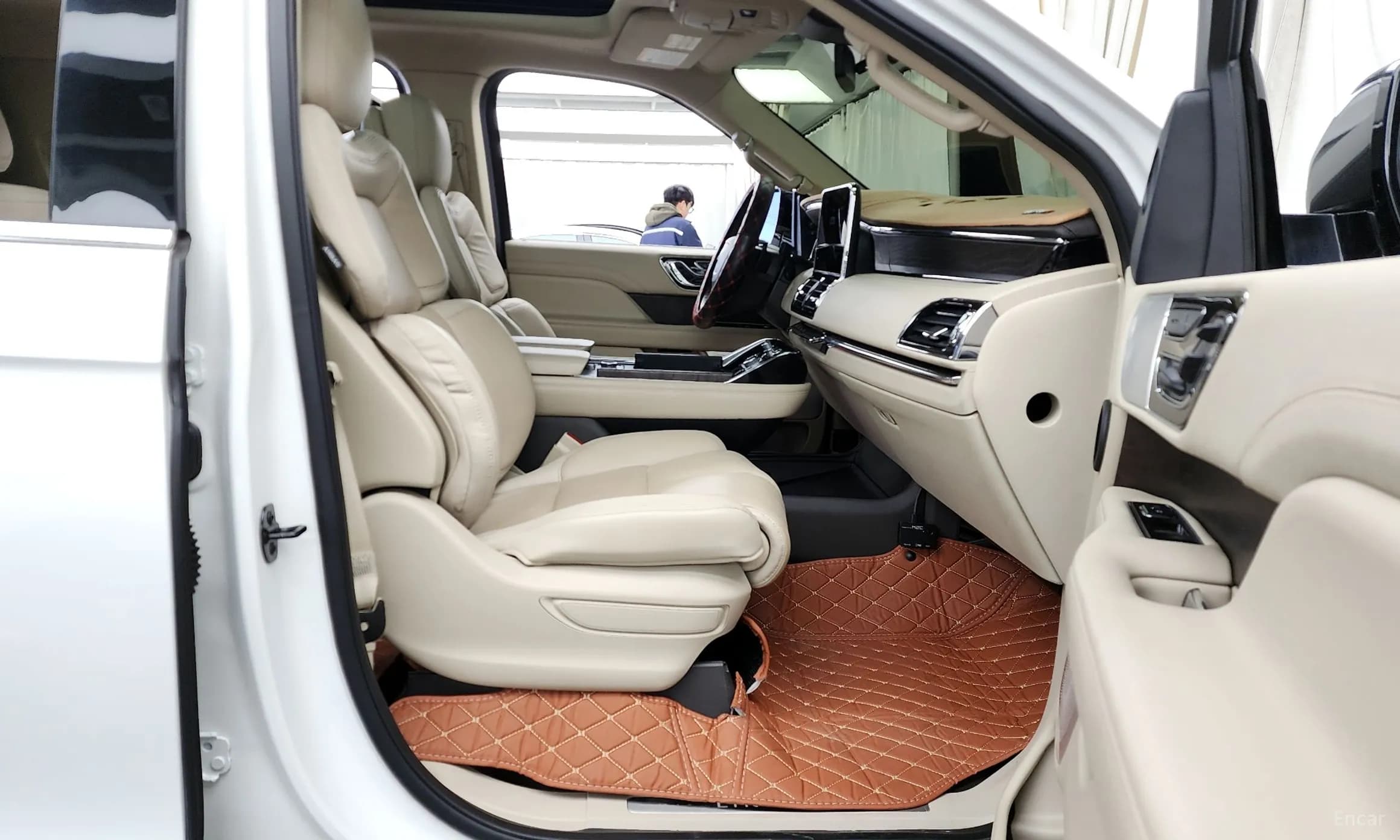 Navigator 4th generation