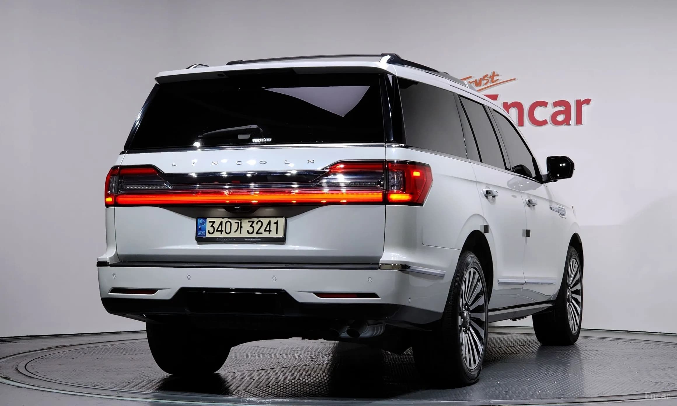 Navigator 4th generation