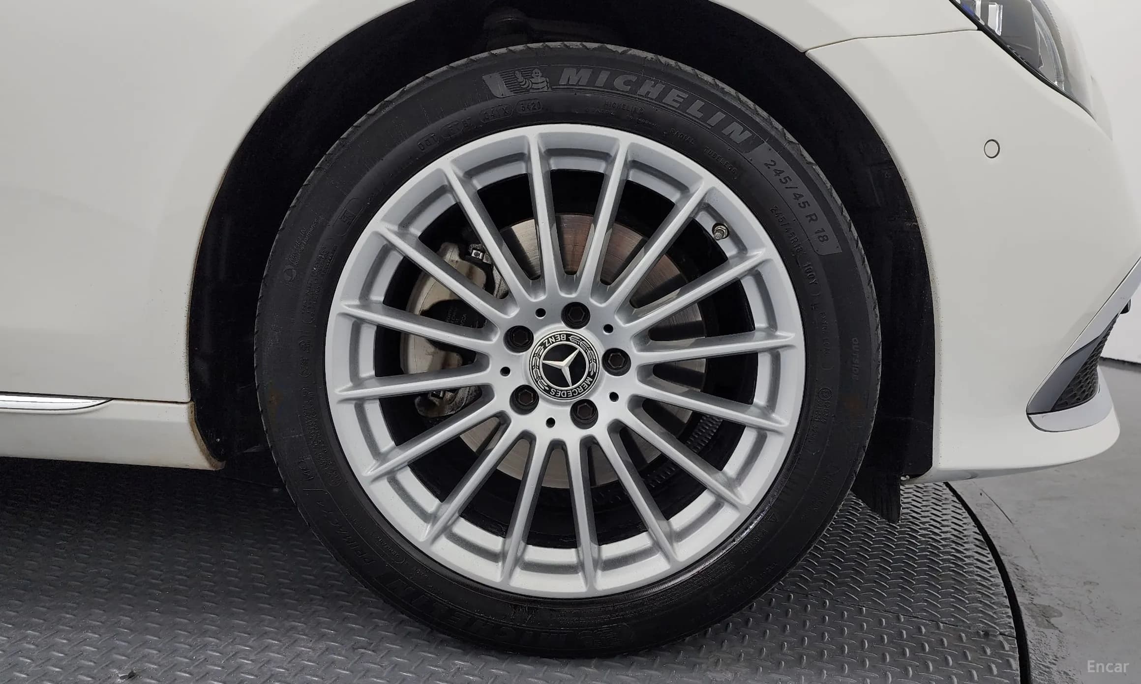 E-Class W213