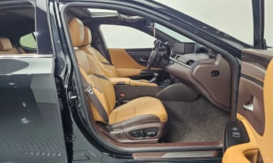 ES300h 7th Generation